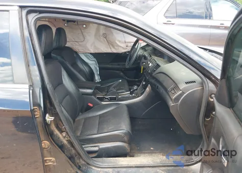 2016 Honda Accord Sport z USA, uszkodzony, nr VIN 1HGCR2F57GA086379